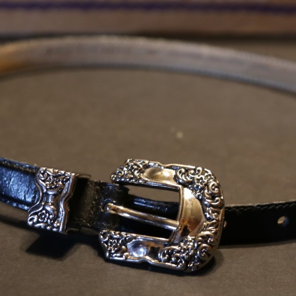 Women's Silver & Gold Black Leather Belt - Size Small
